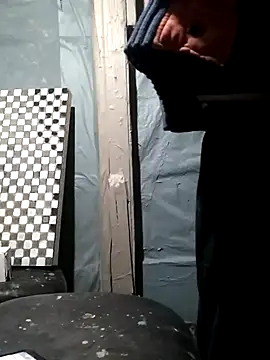 Snapshot of Wero4200 chatting on 12.02.25 Wero4200 online show from 12.02.25