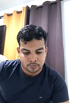 Snapshot of ElsecretodeBruno chatting on 09.20.25 ElsecretodeBruno online show from 09.20.25