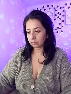 Snapshot of camilalatti chatting on 02.24.25 camilalatti online show from 02.24.25