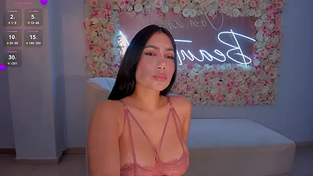 MarieJaneX online show from 12.18.24