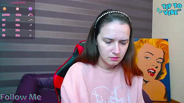 iris nikhols online show from 10.08.25