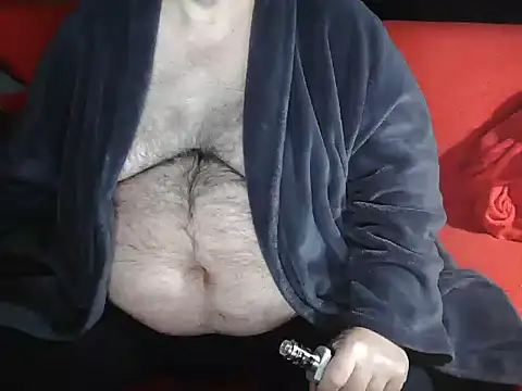 Snapshot of onkelgrau65 chatting on 01.18.25 onkelgrau65 online show from 01.18.25