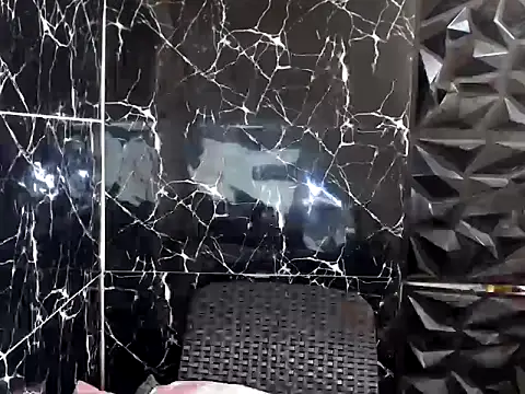 Snapshot of MissKeanna chatting on 01.21.25 MissKeanna online show from 01.21.25