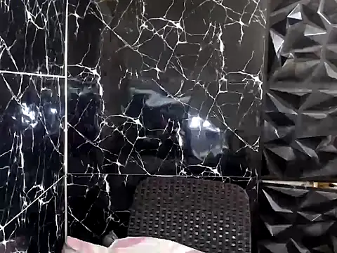 Snapshot of MissKeanna chatting on 01.22.25 MissKeanna online show from 01.22.25