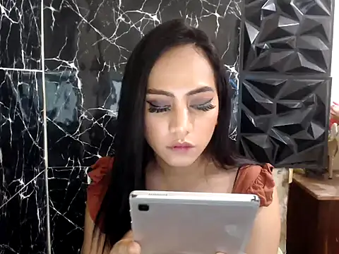 Snapshot of MissKeanna chatting on 02.11.25 MissKeanna online show from 02.11.25