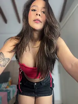 Little Amber6 online show from 10.18.25