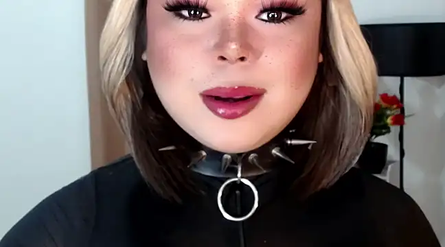 Snapshot of Mistress_DOMnicaaxx chatting on 03.07.25 Mistress DOMnicaaxx online show from 03.07.25