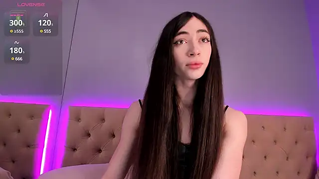 Snapshot of NickieRainer chatting on 12.05.24 NickieRainer online show from 12.05.24