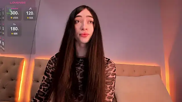 Snapshot of NickieRainer chatting on 01.18.25 NickieRainer online show from 01.18.25