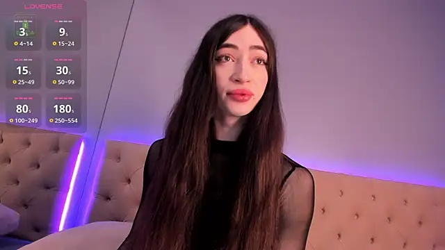 Snapshot of NickieRainer chatting on 01.30.25 NickieRainer online show from 01.30.25