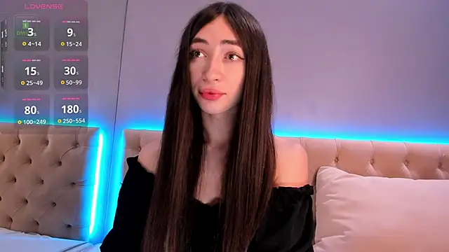 Snapshot of NickieRainer chatting on 03.07.25 NickieRainer online show from 03.07.25