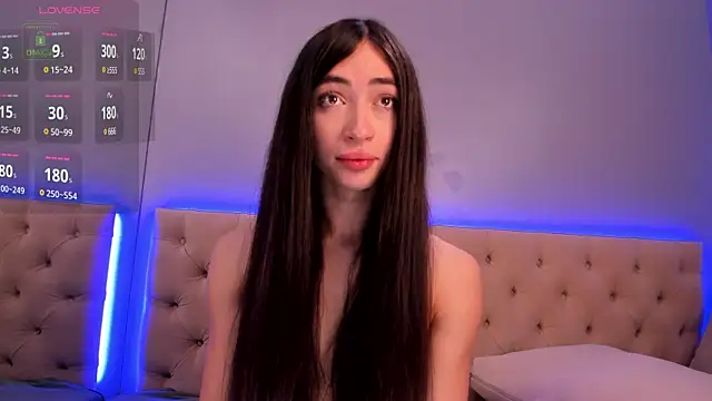 Snapshot of NickieRainer chatting on 03.20.25 NickieRainer online show from 03.20.25