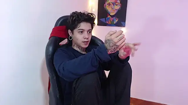 Snapshot of saad_man chatting on 12.17.24 saad man online show from 12.17.24