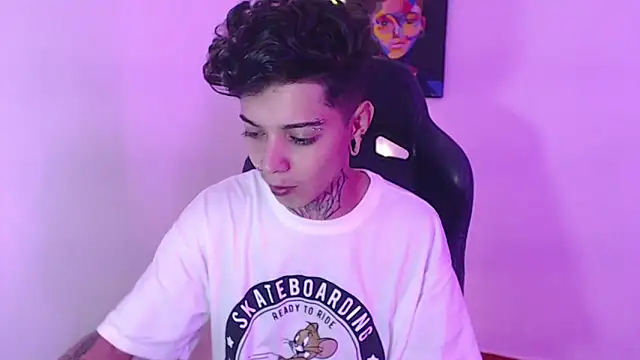 Snapshot of saad_man chatting on 01.04.25 saad man online show from 01.04.25