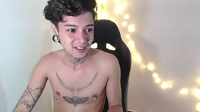 Snapshot of saad_man chatting on 01.23.25 saad man online show from 01.23.25