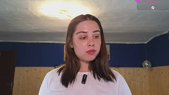 Snapshot of VanessaDoyle chatting on 02.02.25 VanessaDoyle online show from 02.02.25