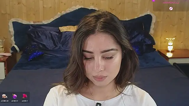 Snapshot of VanessaDoyle chatting on 02.04.25 VanessaDoyle online show from 02.04.25