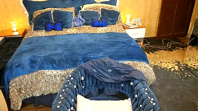 Snapshot of VanessaDoyle chatting on 02.12.25 VanessaDoyle online show from 02.12.25