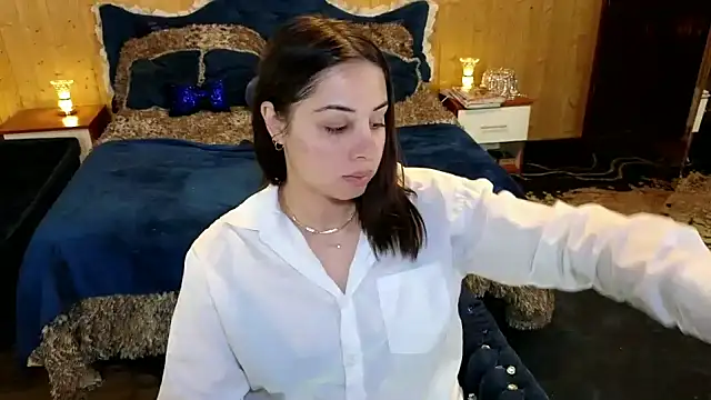 Snapshot of VanessaDoyle chatting on 02.13.25 VanessaDoyle online show from 02.13.25