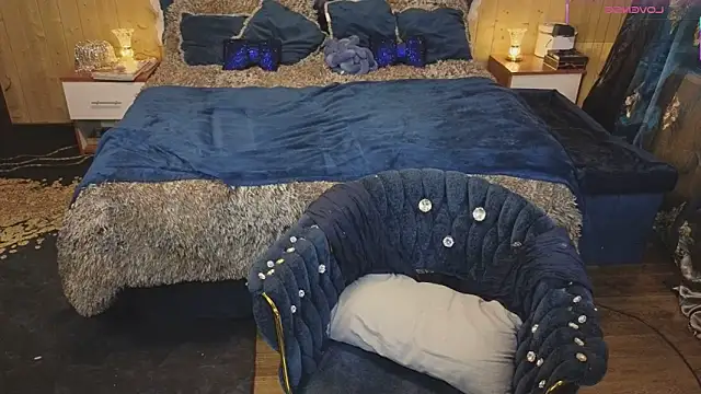 Snapshot of VanessaDoyle chatting on 02.24.25 VanessaDoyle online show from 02.24.25