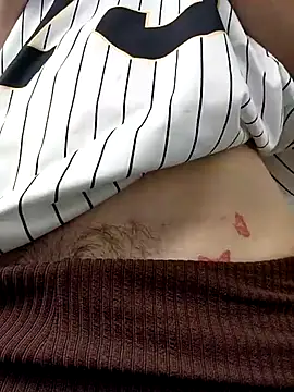 Amira Milker online show from 02.20.25