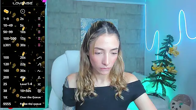 Snapshot of barbie_scoth_ chatting on 12.19.24 barbie scoth online show from 12.19.24
