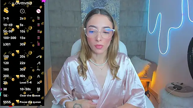 Snapshot of barbie_scoth_ chatting on 01.10.25 barbie scoth online show from 01.10.25