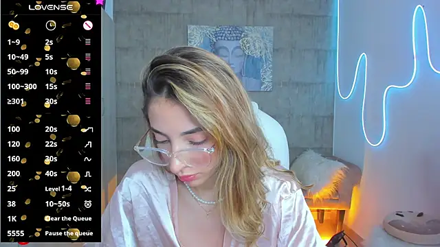 Snapshot of barbie_scoth_ chatting on 01.10.25 barbie scoth online show from 01.10.25