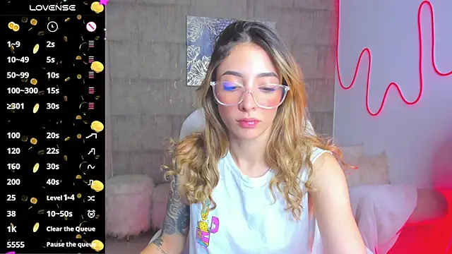 Snapshot of barbie_scoth_ chatting on 03.02.25 barbie scoth online show from 03.02.25