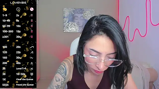 Snapshot of barbie_scoth_ chatting on 09.11.25 barbie scoth online show from 09.11.25