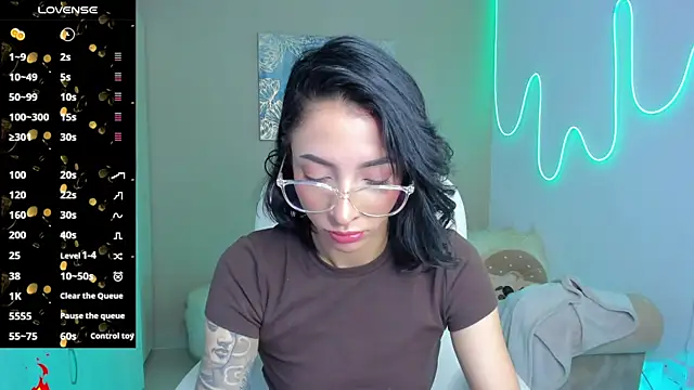 Snapshot of barbie_scoth_ chatting on 10.02.25 barbie scoth online show from 10.02.25