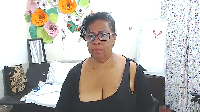 Snapshot of Yayis-hot-sexyw chatting on 03.02.25 Yayis-hot-sexyw online show from 03.02.25