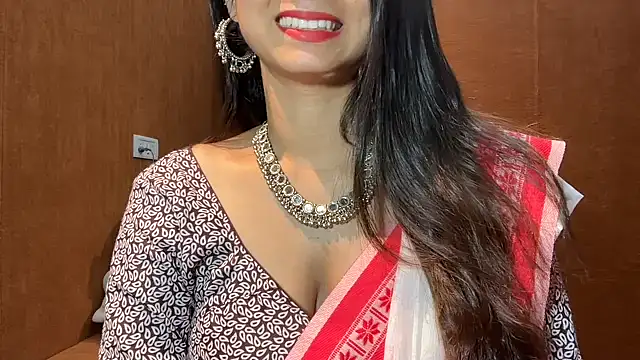 Snapshot of riya_stream chatting on 09.29.25 riya stream online show from 09.29.25