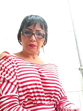 kelly dirty  online show from 10.08.25