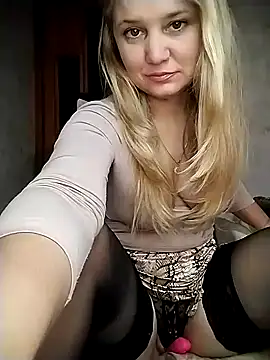 Snapshot of ImyoursLilu32 chatting on 12.23.24 ImyoursLilu32 online show from 12.23.24
