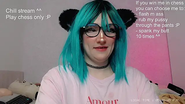 Snapshot of kitty_alika chatting on 01.06.25 kitty alika online show from 01.06.25