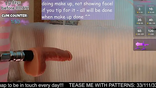 Snapshot of kitty_alika chatting on 09.18.25 kitty alika online show from 09.18.25