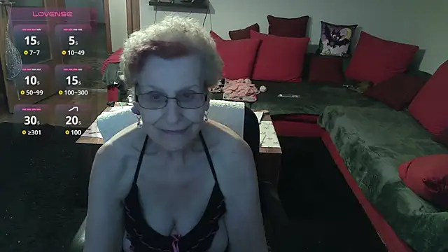 Snapshot of HeisseomaOriginal chatting on 01.20.25 HeisseomaOriginal online show from 01.20.25