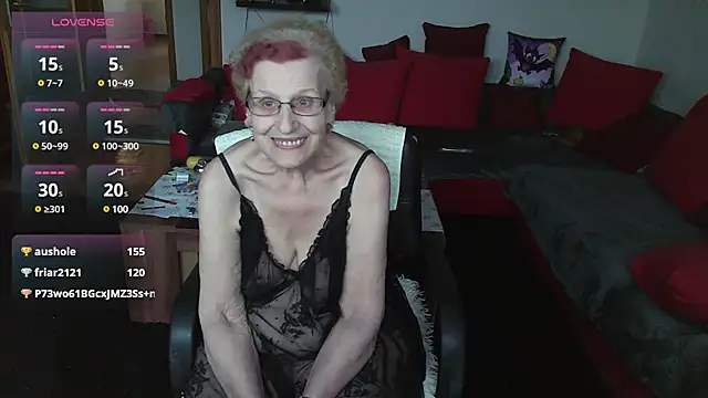 Snapshot of HeisseomaOriginal chatting on 01.24.25 HeisseomaOriginal online show from 01.24.25