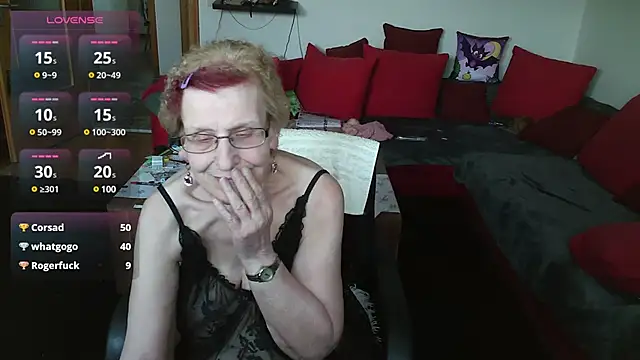 Snapshot of HeisseomaOriginal chatting on 02.12.25 HeisseomaOriginal online show from 02.12.25