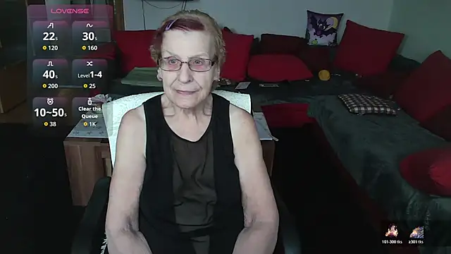 HeisseomaOriginal online show from 11.10.25