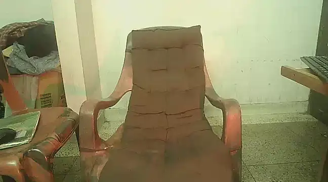 Snapshot of Akhilamolu_the_transsissy chatting on 12.18.24 Akhilamolu the transsissy online show from 12.18.24