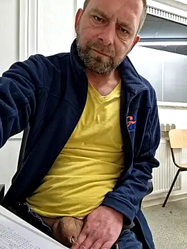 Snapshot of Mjn34 chatting on 02.17.25 Mjn34 online show from 02.17.25