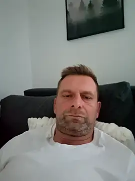 Snapshot of Mjn34 chatting on 10.02.25 Mjn34 online show from 10.02.25