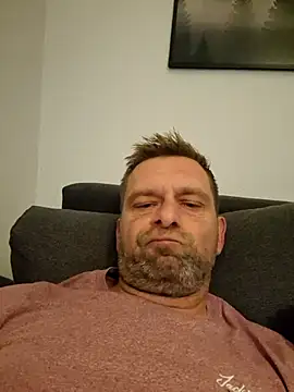 Snapshot of Mjn34 chatting on 10.06.25 Mjn34 online show from 10.06.25