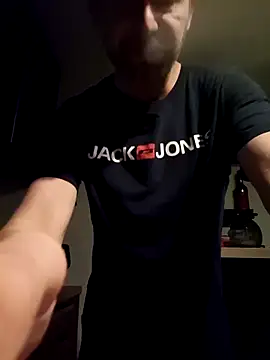 Snapshot of Mjn34 chatting on 10.13.25 Mjn34 online show from 10.13.25