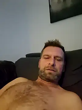 Snapshot of Mjn34 chatting on 10.14.25 Mjn34 online show from 10.14.25