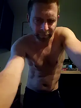 Snapshot of Mjn34 chatting on 11.04.25 Mjn34 online show from 11.04.25