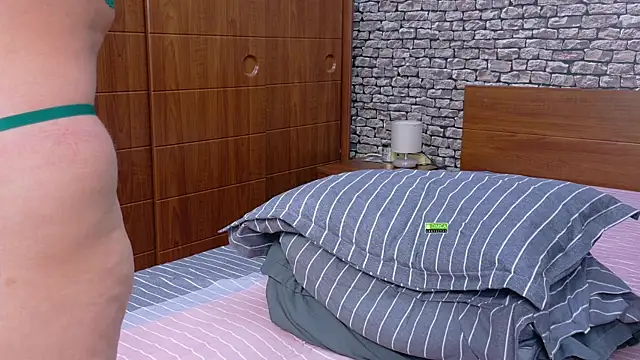 CuteBlondeMe online show from 11.10.25