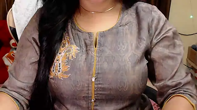 Snapshot of Naughty_Kashish chatting on 09.22.25 Naughty Kashish online show from 09.22.25